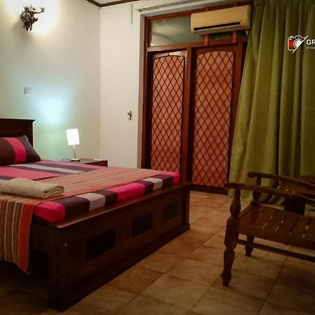 Ceylon Travel And Stay Lodge Battaramulla Exterior foto